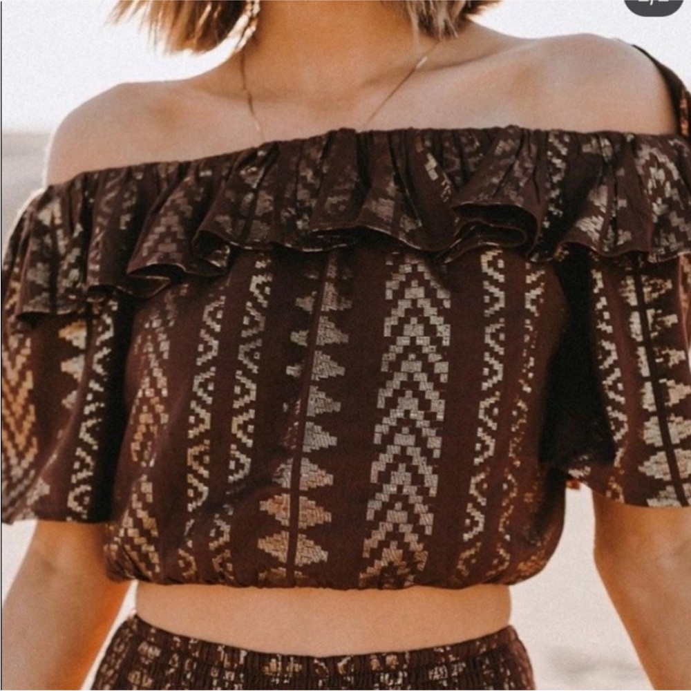 NWT Elan, rust and gold, tribal print off shoulder crop top, size medium